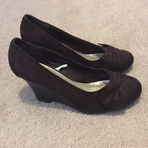 Brown wedges